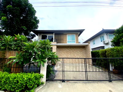 Houses for rent Saimai Avenue : 🏡✨ Luxury Single House for Rent – Manthana Lake Watcharapol (Land & Houses)