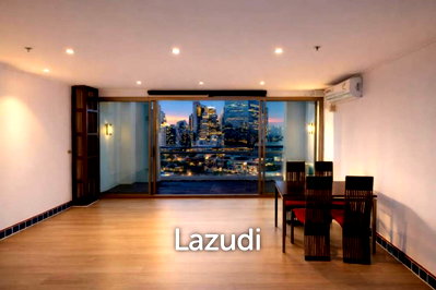 ขายคอนโด : 2 Bed 2 Bath 121 SQ.M The Natural Place Suite