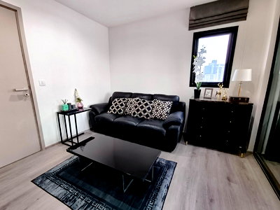 Condos for sale Nonthaburi Road : the politan rive condo for sale 