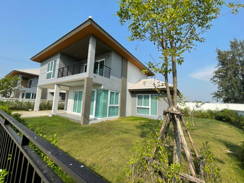 Houses for sale : House for sale The Extenso Village, Liap Waree Tel.099-998-3897