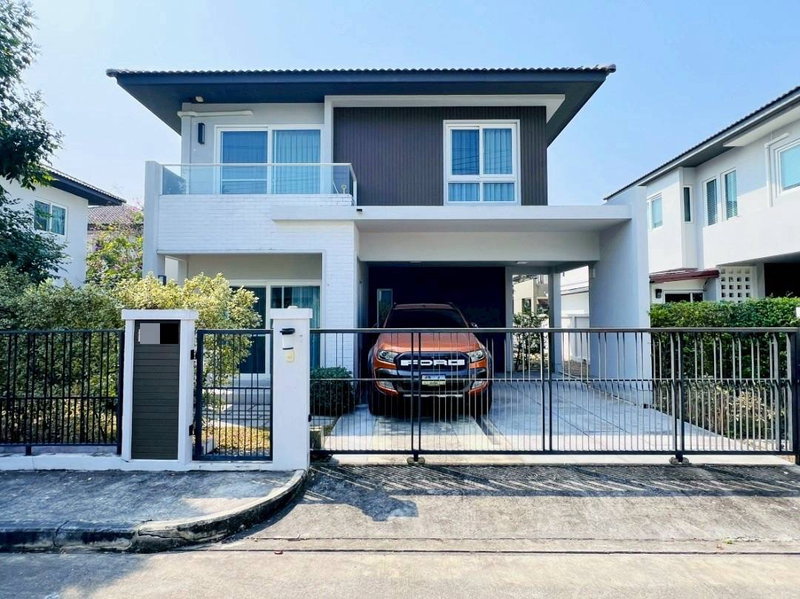 Houses for rent : ✅House for rent in a secure gated community, Siwalee Sankamphaeng, near Central Festival Chiang Mai. ☎️064-7924426 (Ben)