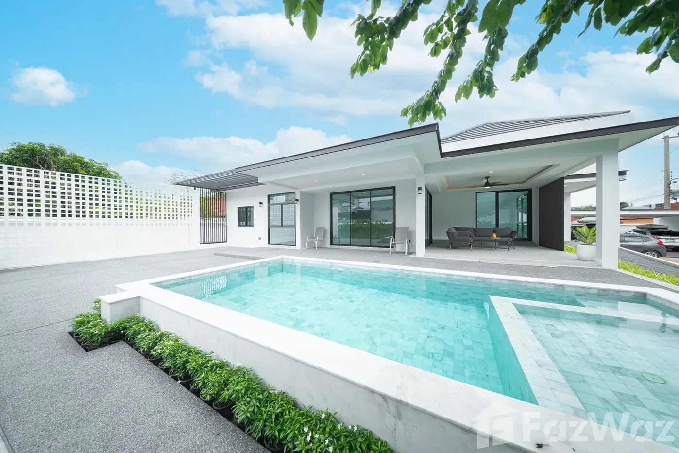 รูป ขาย วิลล่า 4 ห้องนอน ใน บางละมุง, ชลบุรี 5550324 - รูปที่ 1/17