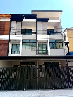 Townhouses for sale Bangkok : For Sale Townhouse/Townhome  , SIXNATURE WATCHARAPOL , newly renovated , Tha Raeng , Bang Khen , Bangkok , CX-145980 ✅ Live chat with us ADD LINE @connexproperty ✅