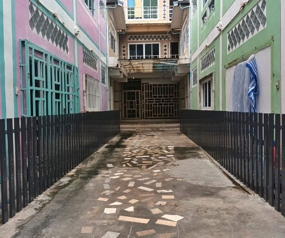 รูป FZC_050 ขายบ้านพร้อมดิน เขตจอมทอง กรุงเทพมหานคร (โปรโมชั่นจนถึงวันที่ 30 มิถุนายน 2569) - รูปที่ 2/8