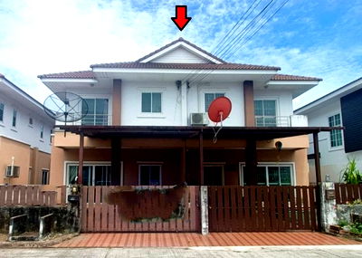 Houses for sale Si Racha Chonburi : FOR SALE  HOUSE PROPERTY  2640000 BAHT.