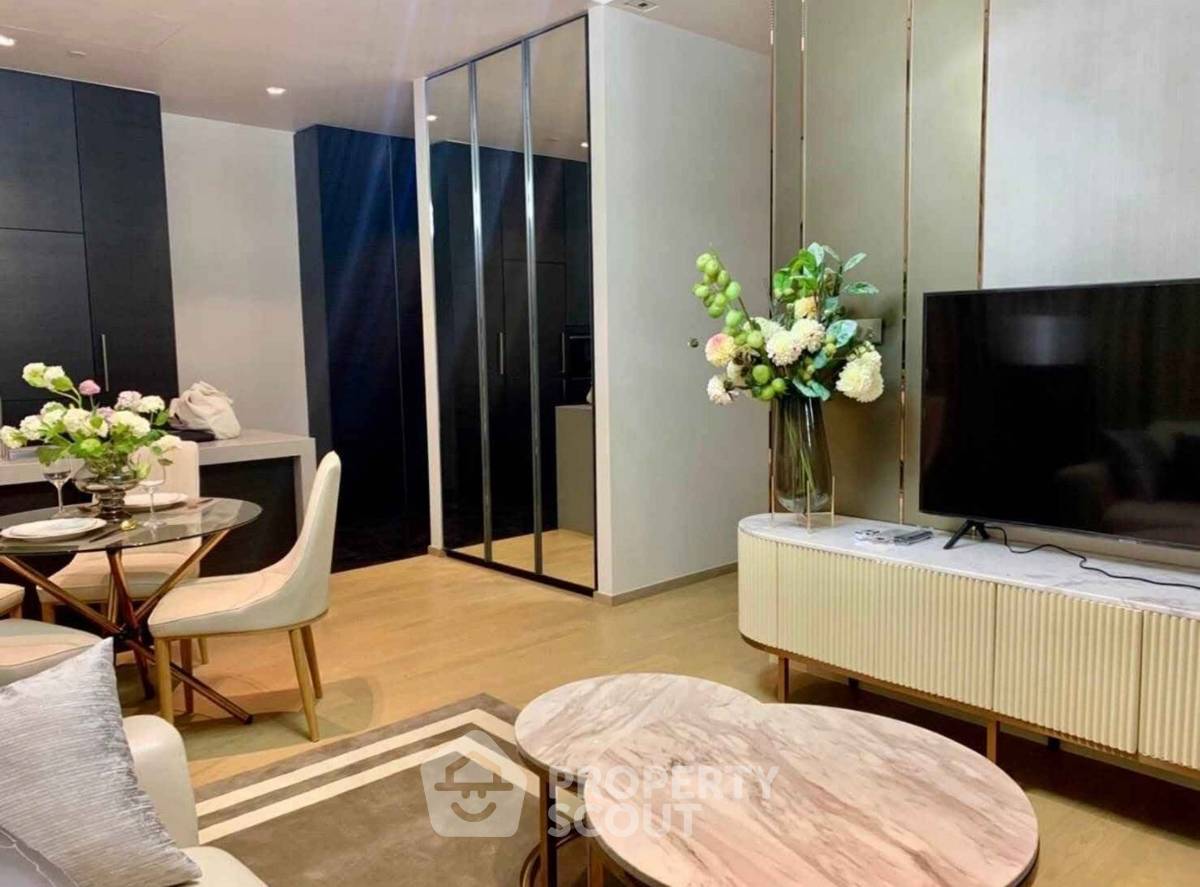 picture 2-BR Condo at 28 Chidlom near BTS Chit Lom (ID 2418129) - 4/4