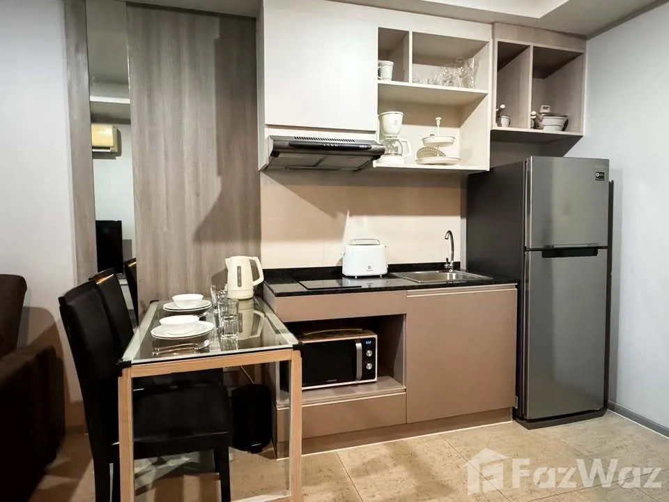 Beautiful condo with large rooftop swimming pool and gym 6040046 - image 2