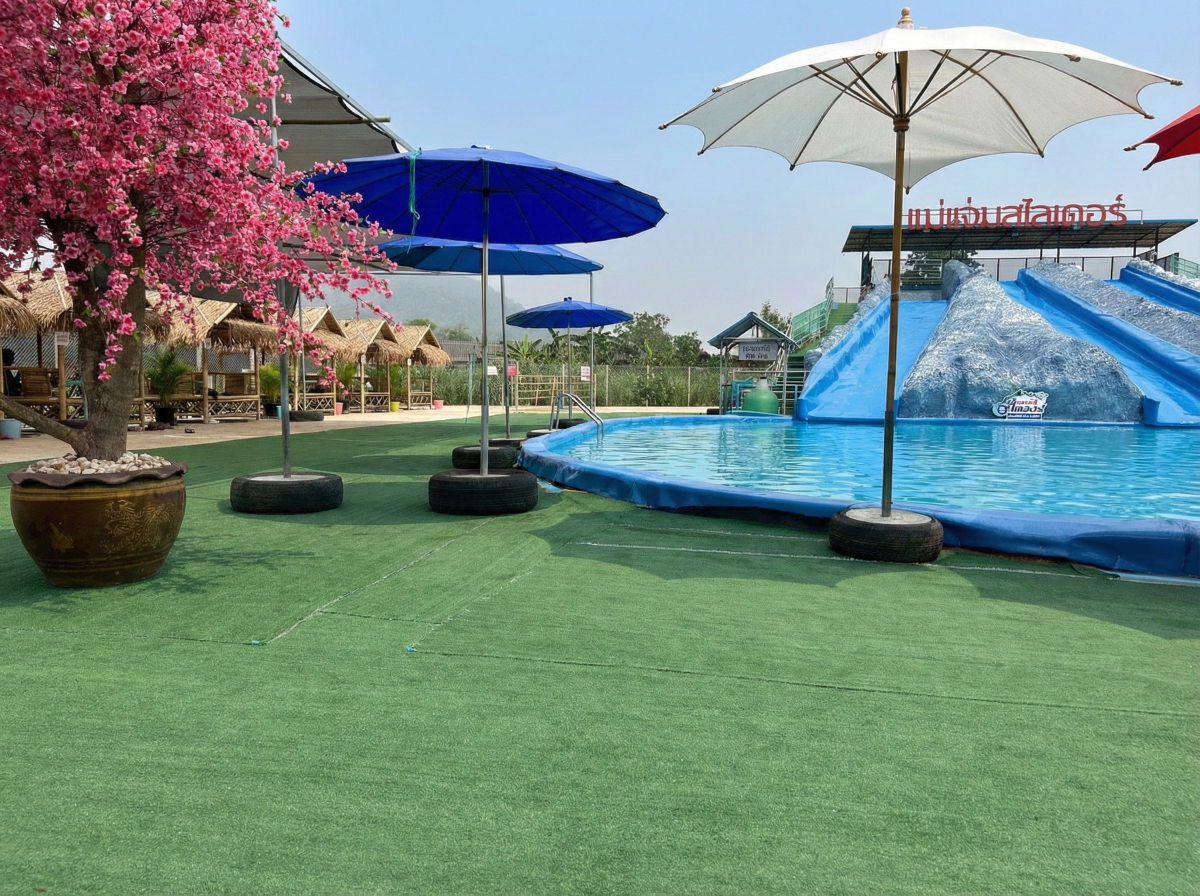 รูป ขายที่ดินโฉนดพร้อมสิ่งปลูกสร้างใจกลางแม่แจ่ม (แม่แจ่มสไลเดอร์) ทำเลทอง เหมาะทำรีสอร์ท/คาเฟ่/Glamping - รูปที่ 2/6