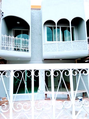 เช่าทาวน์โฮม วิทยาลัยรัชต์ภาคย์เทคโนโลยีและการจัดการ : HU7204 ทาวน์เฮ้าส์ให้เช่า พัฒนาการ 23 กรุงเทพมหานคร