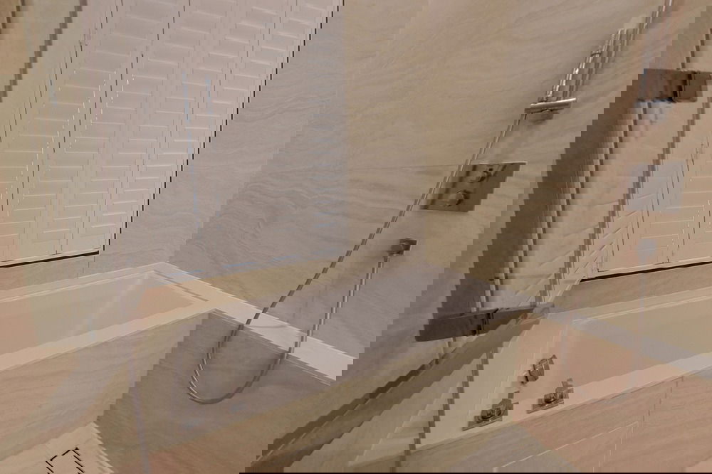 รูป เช่า ! คอนโด SUPER LUXURY, ทำเลทอง, ชั้นสูง 13+, ห้องทิศใต้ ! Code C20231000609...The Strand Thonglor, 2 ห้องนอน, 2 ห้องน้ำ, แต่งครบ, พร้อมเข้าอยู่ 📣 - รูปที่ 11/18