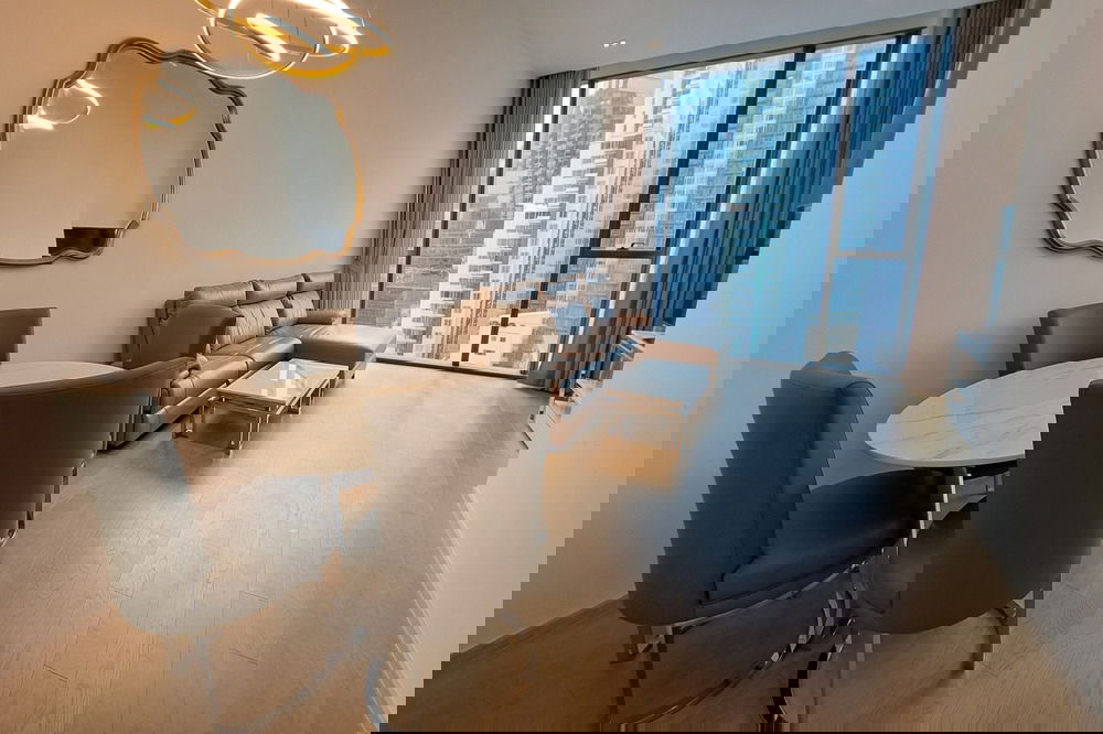 รูป เช่า ! คอนโด SUPER LUXURY, ทำเลทอง, ชั้นสูง 13++, ห้องทิศใต้ ! Code C20231000609..The Strand Thonglor, 2 ห้องนอน, 2 ห้องน้ำ, แต่งครบ, พร้อมเข้าอยู่ - รูปที่ 2/21