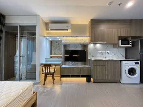 TH0369 | For Rent: Parkland Phetkasem 56 💰 Rent: 12,000 THB/month 🚝 MRT Phasi Charoen