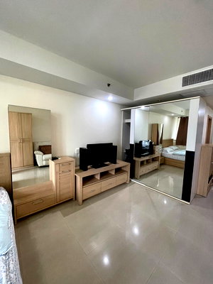 Condos for rent Sathorn Thani Tower : Supalai oriental place soi suanphu 8 