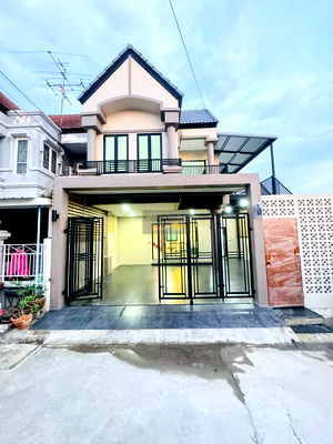 Townhouses for sale Nonthaburi : For Sale Townhouse/Townhome  , Baan Chaopraya 9 , wide frontage , newly renovated , Bang Len , Bang Yai , Nonthaburi , CX-146286 ✅ Live chat with us ADD LINE @connexproperty ✅