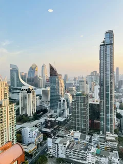 ขาย คอนโด 2 ห้องนอน ในโครงการ คิว ชิดลม-เพชรบุรี 6048532