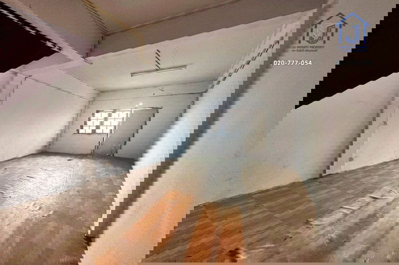 รูป ขายอาคารพาณิชย์ 4.5 ชั้น 43.5 ตารางวา ติดถนนพระยาสุเรนทร์  ใกล้MRT สายสีชมพู - รูปที่ 13/22