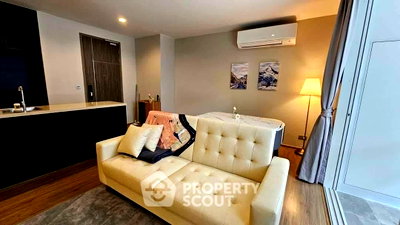 คอนโดให้เช่า : คอนโด 2-ห้องนอน ที่ คิว ประสานมิตร ใกล้ MRT เพชรบุรี (ID 1807754)