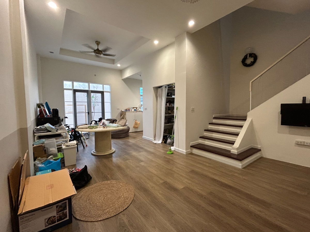 รูป 📍🔥 ทำเลทอง “ติดอุดมสุขวอล์ค” ใกล้ BTS อุดมสุข เดินทางโคตรสะดวก! 🔥📍 - รูปที่ 3/8