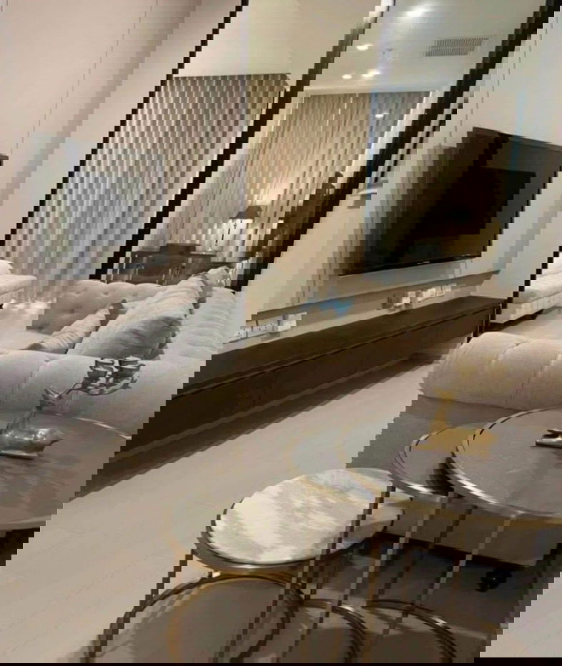 รูป ให้ เช่าคอนโด Noble เพลินจิต 52 ตร.ม. 1 ห้องนอน 1 ห้องน้ำ ห้องสวยหรูใจกลางเมือง ใกล้ BTS เพลินจิต - รูปที่ 1/8