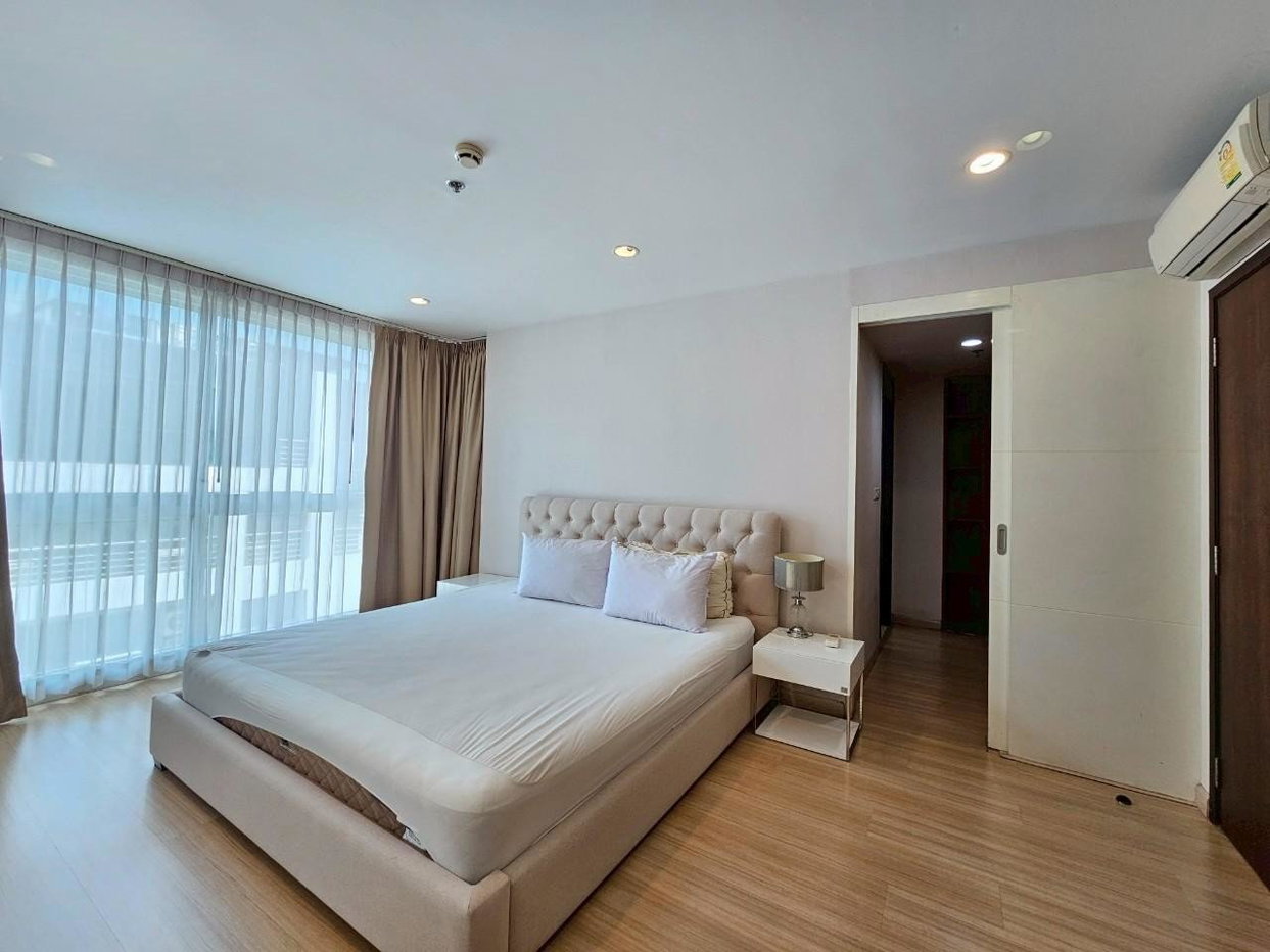 รูป LTHC14356 – Condo for Rent | The Ratchadamri | 132 sqm | 2 Beds 2 Baths (Duplex) | Near BTS Ratchadamri | 85K/Month | คอนโดให้เช่า เดอะ ราชดำริ - รูปที่ 17/20