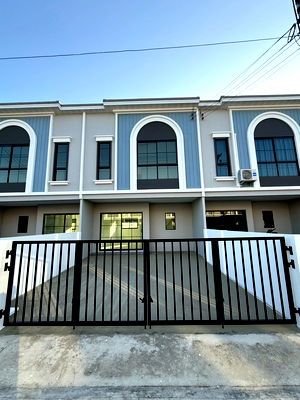 ทาวน์โฮม เมืองปทุมธานี ปทุมธานี : 📍ขาย 3.25 ลบ. | บ้านใหม่ 2 ชั้น  ทาวน์เฮ้าส์รังสิต–ปทุม ใกล้ทางด่วน สะดวกสบายการเดินทาง