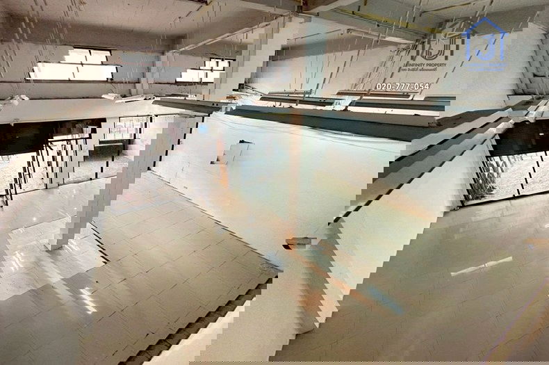 รูป ขายอาคารพาณิชย์ 4.5 ชั้น 43.5 ตารางวา ติดถนนพระยาสุเรนทร์  ใกล้MRT สายสีชมพู - รูปที่ 9/22