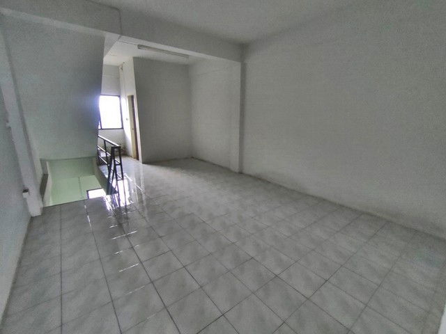 รูป F2-0522 ขายอาคารพานิชย์ ต. สันทราย อ.เมืองเชียงราย จ.เชียงราย - รูปที่ 4/8