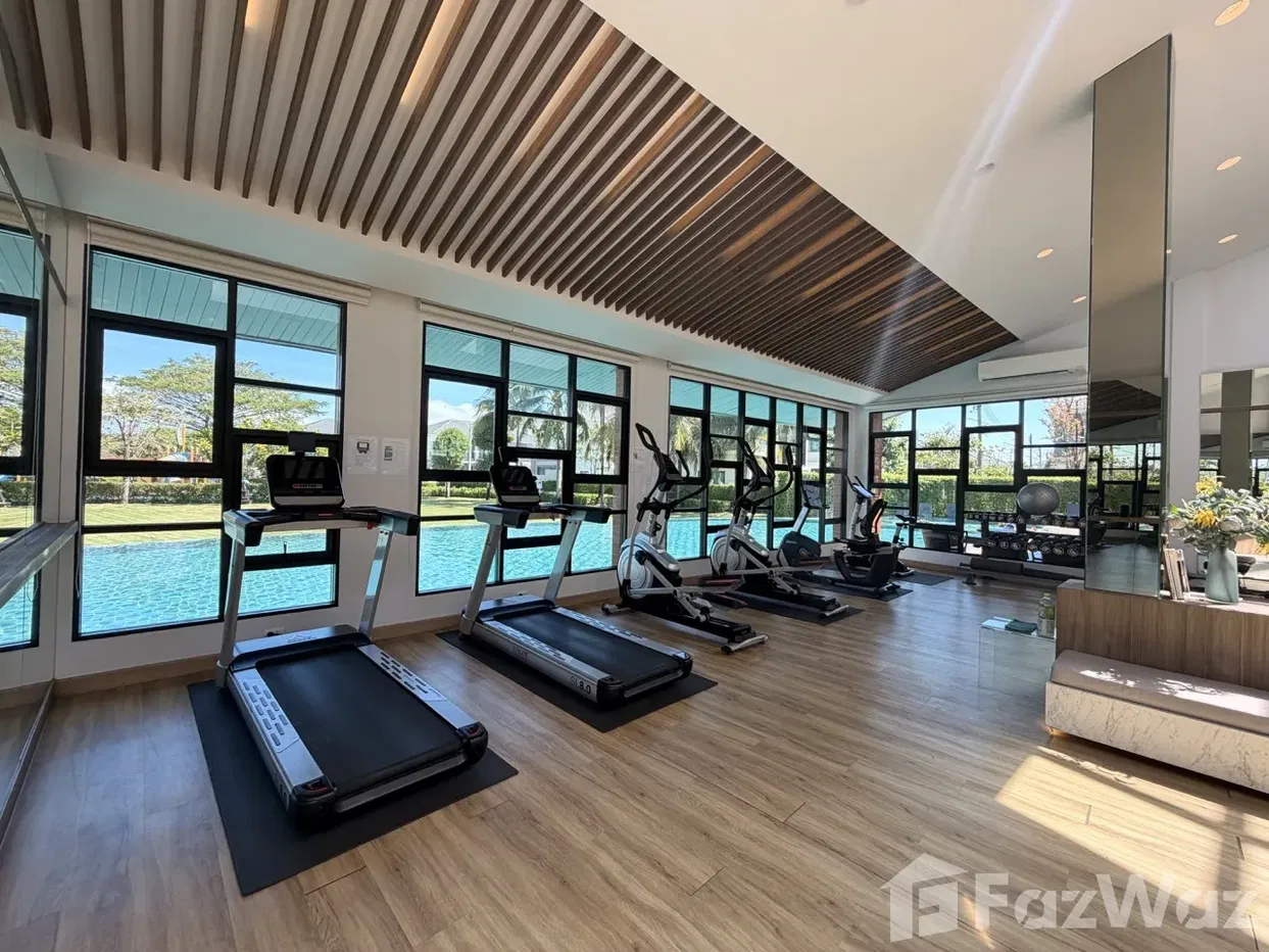 picture LUXURY LAKE FRONT 6-BEDROOM RESIDENCE 6042579 - 37/101