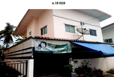 Houses for sale Si Racha Chonburi : FOR SALE  HOUSE PROPERTY  1980000 BAHT.