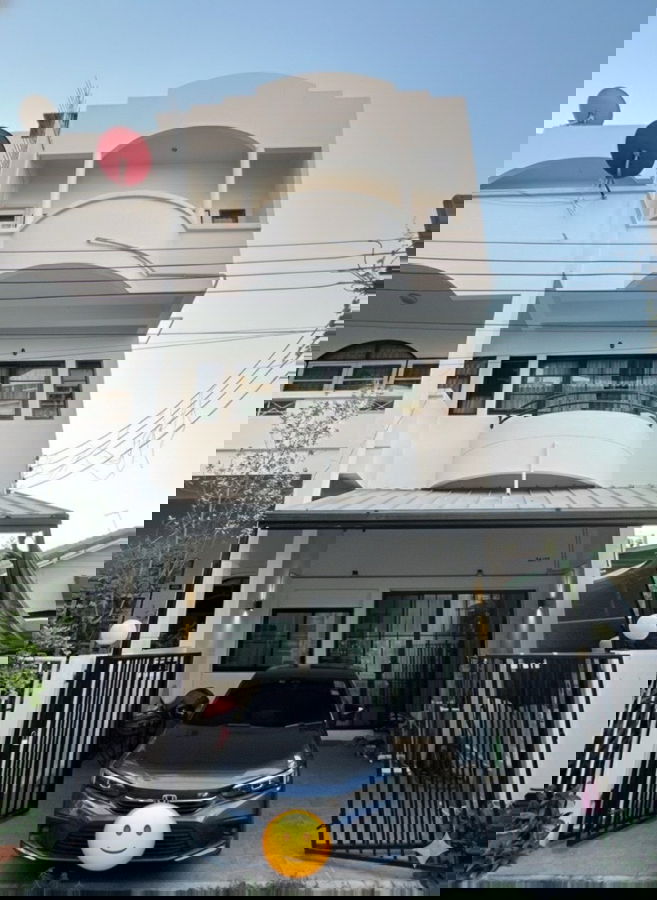 รูป เช่าทาวน์เฮาส์ หลังมุม ตกแต่งอย่างดี พร้อมห้องฟิตเนส ลาดพร้าว 15 - รูปที่ 1/10