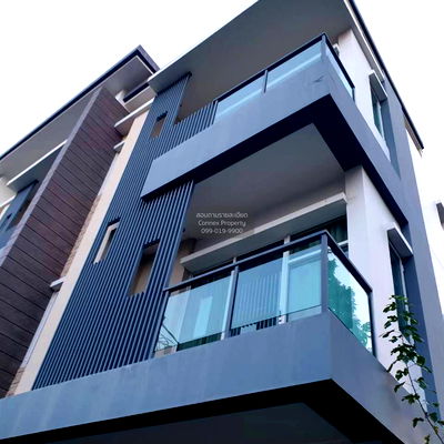 Townhouses for sale Bangkok : For Sale Townhouse/Townhome  , Town Plus X Ladprao , corner unit , wide frontage , newly renovated , Khlong Chan , Bang Kapi , Bangkok , CX-146113 ✅ Live chat with us ADD LINE @connexproperty ✅