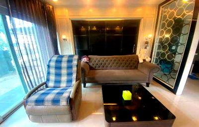 เช่าบ้านเดี่ยว เมืองนนทบุรี นนทบุรี : ให้ เช่า บ้านเดี่ยว 3 ชั้น โครงการ คาซ่า พรีเมี่ยม ราชพฤกษ์–พระราม 5