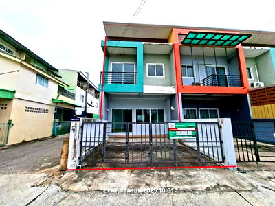 Townhouses for sale Hemaraj Eastern Seaboard Industrial Estates : TOWN HOUSE for sale  Pluak Daeng Pluak Daeng Rayong
