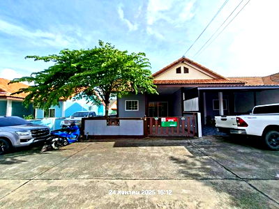Townhouses for sale Pluak Daeng Rayong : TOWN HOUSE for sale  Mapyangphon Pluak Daeng Rayong