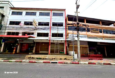 Shophouses for sale Nakhon Sawan : SHOP HOUSE for sale  Pak Nam Pho Muang Nakhon Sawan Nakhon Sawan
