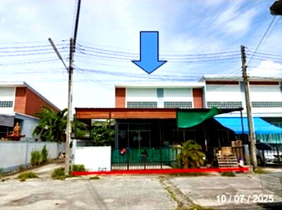 Townhouses for sale Chonburi : TOWN HOUSE for sale  Nong Tamlung Phan Thong Chonburi