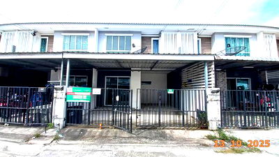 Townhouses for sale Si Racha Chonburi : TOWN HOUSE for sale  Bo Win Si Racha Chonburi