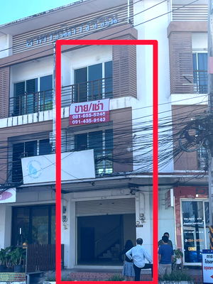 อาคารพาณิชย์ ม.ราชภัฏราชนครินทร์ : ขายอาคารพาณิชย์ 3 ชั้น ใจกลางเมือง ติดมหาลัยราชภัฏราชนครินทร์