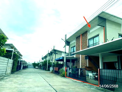 Townhouses for sale Chonburi : TOWN HOUSE for sale  Don Hualo Muang Chon Buri Chonburi