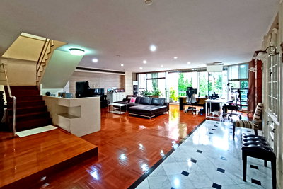 Condos for sale : SALE : Premier Condominium Sukhumvit 24 - 4 Bedroom LC119