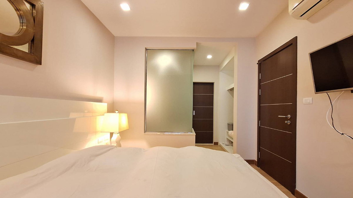 picture Condo for rent The Astra Chiang Mai-Chang Klan, Building A, Shangri-La Hotel view, 11 th floor,51 sq.m. price 25,000 baht/month - 10/20
