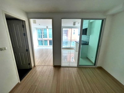 Condos for sale : FOR SALE Chateau In Town Ratchada 19 1900000 BAHT.