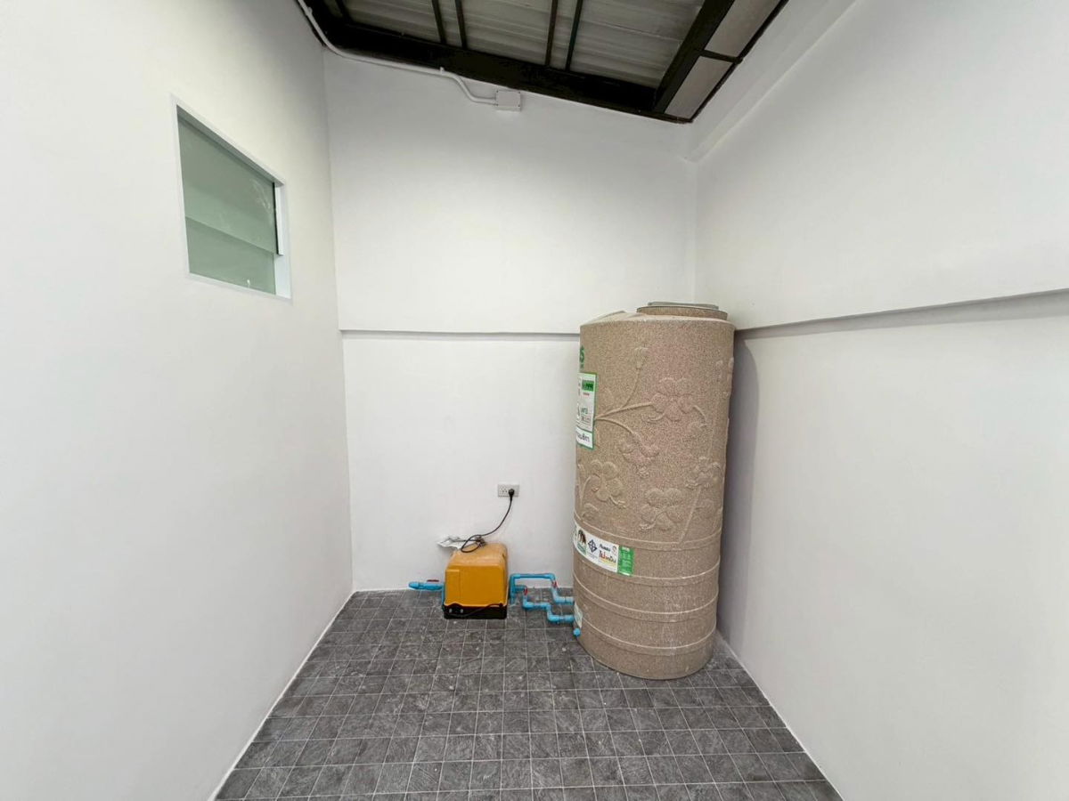 รูป โครงการเฟิสท์โฮม ซอยวัชรพล ถนนวัชรพล ซอยวัชรพล1 แขวงท่าแร้ง เขตบางเขน ทาวน์เฮ้าส์ ตกแต่งใหม่ ทำเลดี ราคาถูกคุ้ม ใกล้ทางด่วน - รูปที่ 17/36