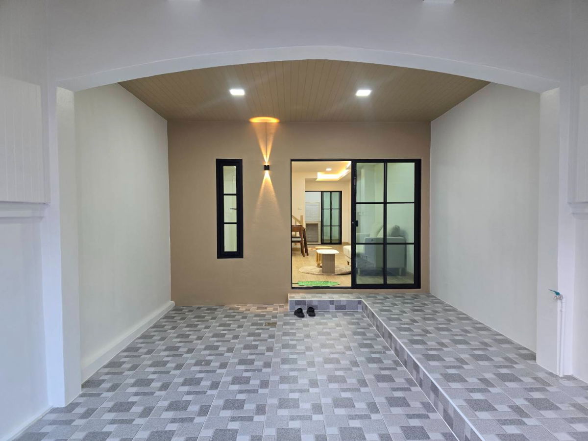 รูป ทาวน์เฮ้าส์ 2 ชั้น หมู่บ้าน เคซีคลัสเตอร์ ไทยรามัญ หทัยราษฎร์ ถนนเมน ซอย5 รามอินทรา บ้านสวยทำเลดี แถมเฟอร์นิเจอร์ - รูปที่ 3/27