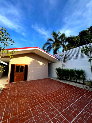 Houses for sale Chonburi : 2 Bedroom House for sale in Thung Klom Tanman East Pattaya