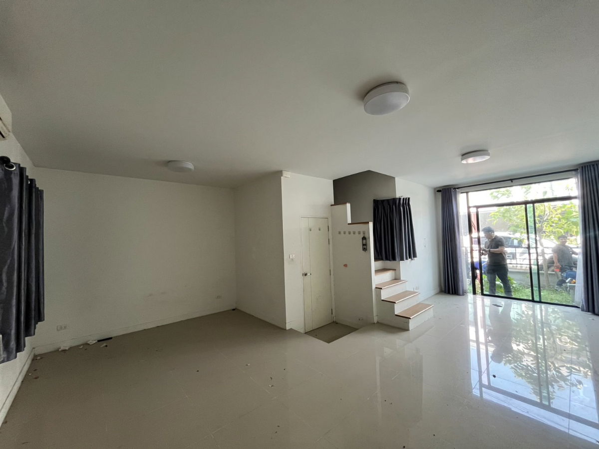 รูป ทาวน์เฮ้าส์ 2 ชั้น โครงการ  พลีโน่ พหลโยธิน - วัชรพล 2 ถนนเพิ่มสิน แขวงคลองถนน เขตสายไหม กรุงเทพ (ราคา 2,800,000 บาท) - รูปที่ 5/13