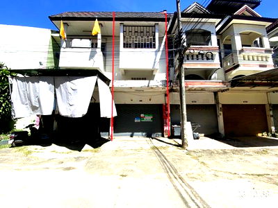 Shophouses for sale Mae Taeng Chiang Mai : SHOP HOUSE for sale  San Mahaphon Mae Taeng Chiang Mai