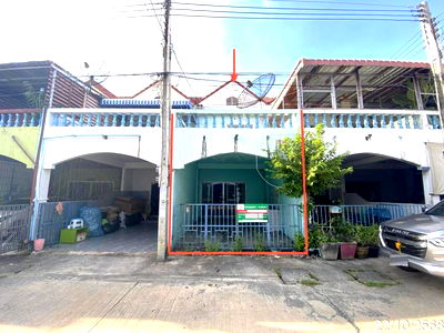 Townhouses for sale Muang Chon Buri Chonburi : TOWN HOUSE for sale  Don Hualo Muang Chon Buri Chonburi