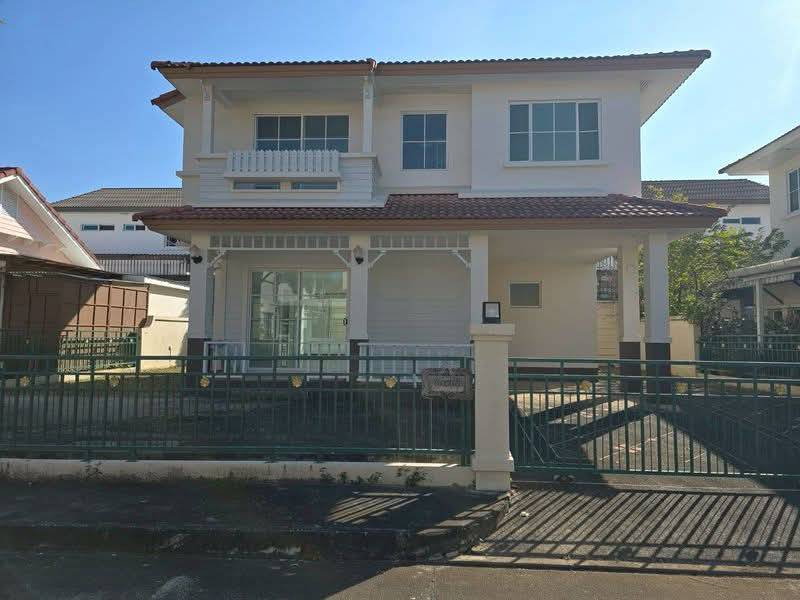 ขายบ้านเดี่ยว : ขายบ้านเดี่ยวสองชั้น หมู่บ้าน สีวลี คลองชลประทาน เชียงใหม่ (H357) T.0946511456