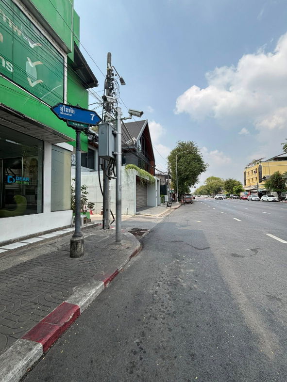 รูป ❤️💙ขายที่ดินเปล่า กว่า 1 ไร่ 📍ทำเลถนนสุโขทัย เขตดุสิต - รูปที่ 4/9